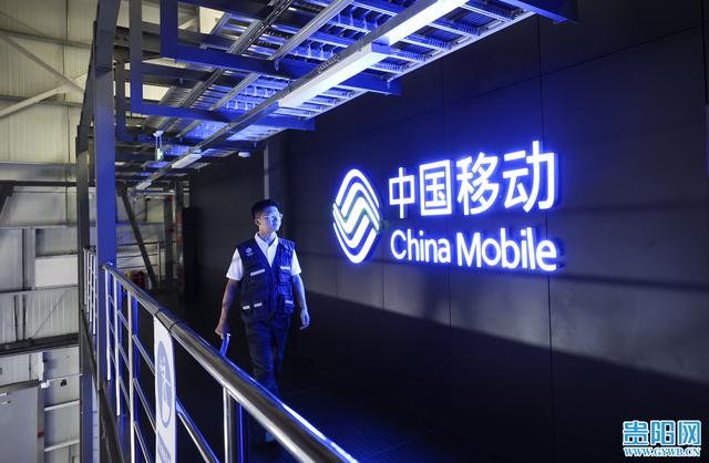 【图集】千台服务器织就数网！贵安新区数据中心巡检维稳
