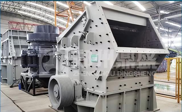 反击破板锤，优化热处理工艺，抗冲击磨损更强