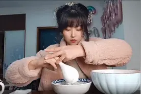 抖音温暖评论区的女孩找到了：天使小青云 温暖你我他图片