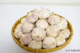 云南鲜蒜和河南蒜薹大量上市，价格走势分析，对冷库蒜有何影响？图片