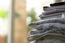 洗过的衣服，为什么晾干后会有一股臭味？图片