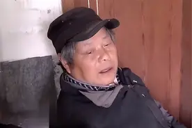 2017年湖南70岁老汉婚外“生子”，赏给情人15万，气哭家里老伴图片