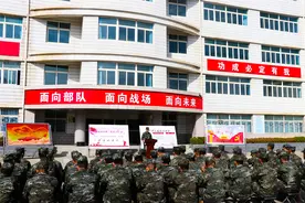 “非学无以广才，非志无以成学”——武警甘肃总队机动支队扎实开展“书香军营”活动图片