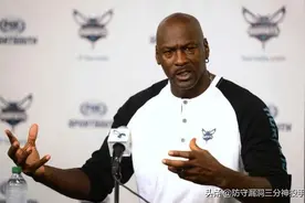 NBA老板净资产排名！鲍尔默独一档，蔡崇信第6，湖人巴斯倒数第5图片