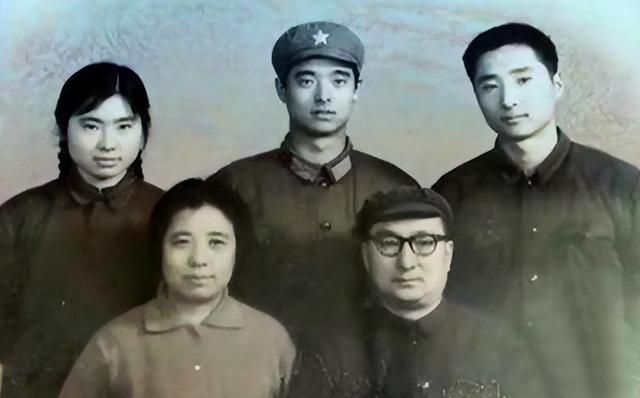 陈佩斯：最大的骄傲，就是催生催来了4个孙子孙女
