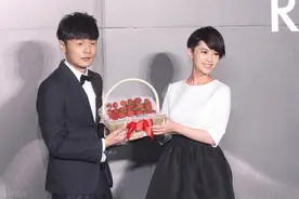 不见面，不办婚礼，没人陪伴的婚姻，杨丞琳是怎么坚持下来的？图片