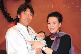 那英爱他十年，生下孩子却连名分都没，2个私生子只生不养图片