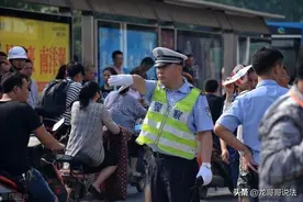 关在看守所27天，公安局不追究刑事责任，现在检察院找我怎么办？图片