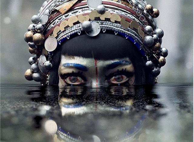 这部充斥着血浆与猎奇的动画，凭什么拿奖到手软？