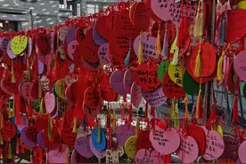 情侣直接可以互相提问的20个小问题图片