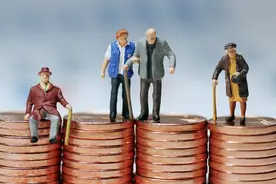 2022年调整养老金，1966年出生的人员，可以享受倾斜调整吗？图片
