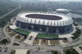 青岛市大型体育场馆简况图片