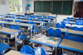 我，在深圳的985高校当副教授，透露真实年薪和退休收入有多少图片