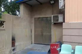 45岁男子治胰腺炎出院前突病亡，遗体存放太平间家属不知情被火化，医院称系另一名死者亲属认错遗体图片