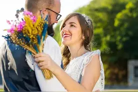 二婚的女人更现实更自私自利？网友：头婚倒是挺好的你为啥离婚？图片