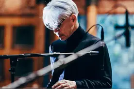 70岁依旧那么帅的坂本龙一，还是迎来了自己的终曲图片