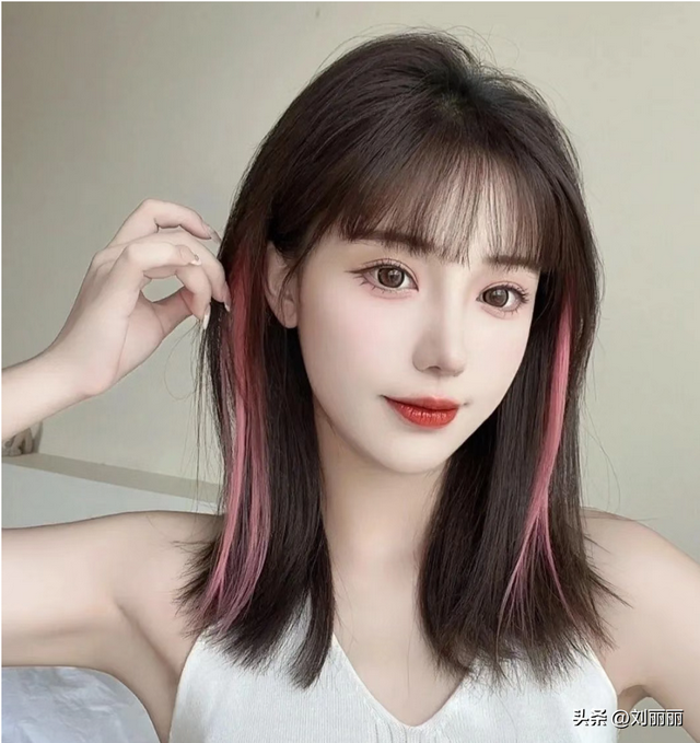 现在最流行什么发型女,2023年最火的发型都在这里,时尚还修颜,快来