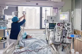 21岁小伙与家人视频时昏迷，送医才发现，血糖已超标20多倍图片