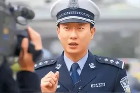 停播五年，那个挽救无数司机的“网红交警”谭乔，却挽救不了自己图片