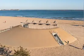 中国，山东，爱莲湾大海的回声景观 / 同益图片