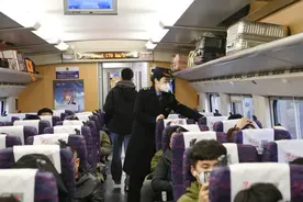 列车上“扫一扫” 超实用图片