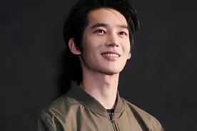 《封神》大爆，于适走红，这个姬发很“性感”图片
