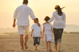 故事：表姐结婚，母亲拿我家仅有的几十万陪嫁，真相渐渐清晰图片