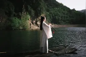 勤，改变命运；善，改变人生图片