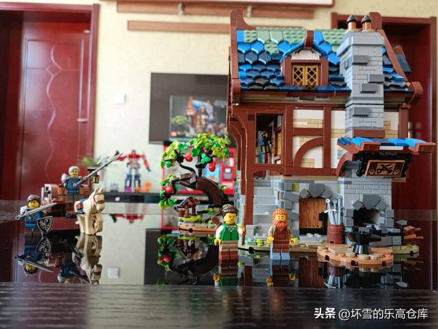 乐高中世纪城堡系列回归之作？21325铁匠铺测评