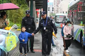 以“枫桥经验”打造“平安花园”，郑州市公安局金水分局花园路派出所以群防群治常态化推动辖区平安共治共享图片