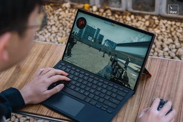 ROG 幻 X 二合一电脑体验：平板体积塞下 i9 核心，是 PC 中的「保时捷」