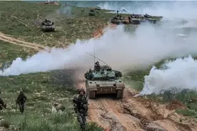 合成营编制探析：优势与不足图片