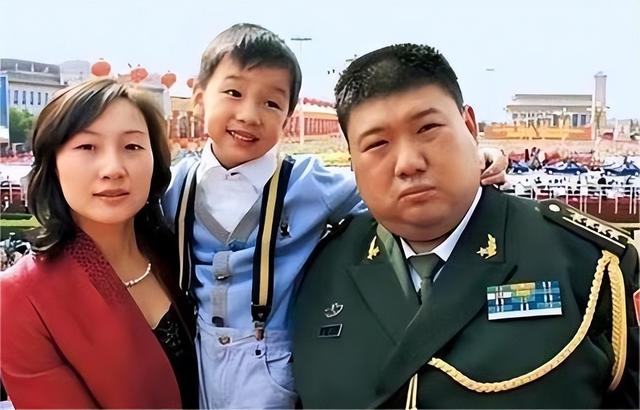 主席唯一的曾孙毛东东，650分考入人大，19岁高大帅气酷似伟人！