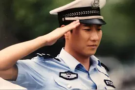 10年后，谭乔找到“气球哥”：我过得不体面，所以不敢和你相见图片
