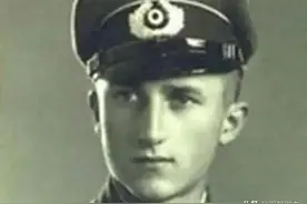 战争结束时，心存善念的德军少尉放了犹太女孩，他的结局如何？图片