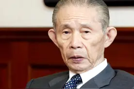 王永庆曾在瑞士银行存400亿，如今子女取不出，还得交3百亿遗产税图片