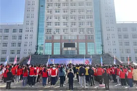 渭南师范学院“学雷锋”志愿活动全面启动图片