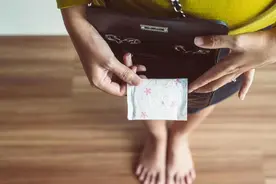 大姨妈总是提前或推迟，哪些情况正常？哪些情况要去看医生？图片