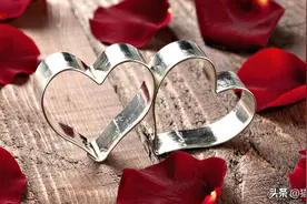 52条情侣官宣发的朋友圈文案图片