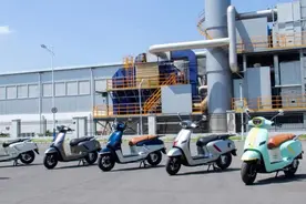 欧风复古踏板赛道新选择，轻骑奥罗拉亮相，水冷动力、配置丰富图片