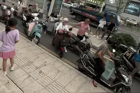 对待冷漠无耻的看客，不能有丝毫的手软图片