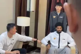 正式回归！广东大外官宣签约，杜锋帮其镀金，征战NBL抗衡2双猛兽图片
