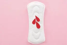 女子痛经吃布洛芬晕厥，医生最怕你乱吃这4种药图片