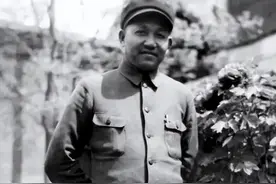 陈光：资历战功都很高，授衔前意外身亡，34年后才知事情真相图片