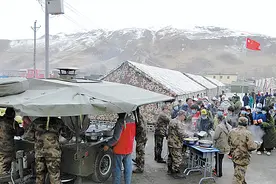 曾经装备最广实用性最高的解放军野战餐车 堪称一个时代的军旅映像图片