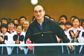 庄则栋追思会：两任妻子到场，陈鲁豫悼念，去世前曾想要安乐死图片