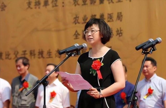 贵州“女色贪”落马：好色程度令人瞠目结舌，安全套都随身携带