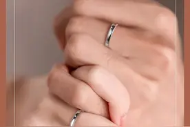 结婚钻戒戴哪个手指？结婚钻戒的正确戴法图片