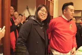 55岁知名港星内地庆生，曾被妻子亏光家产，北上两年收入暴涨图片