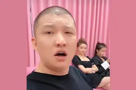 二驴透露以前辛巴雪大做v商被封号是我找官方求情解开的图片